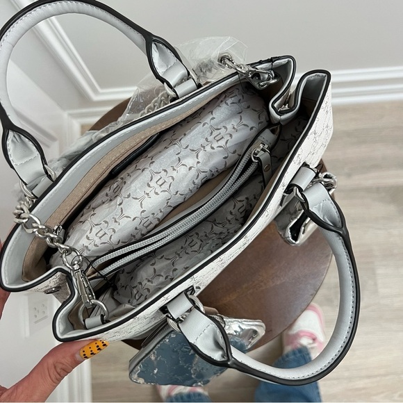 Nanette Lepore 4 piece Gift Set - Picture 11 of 11